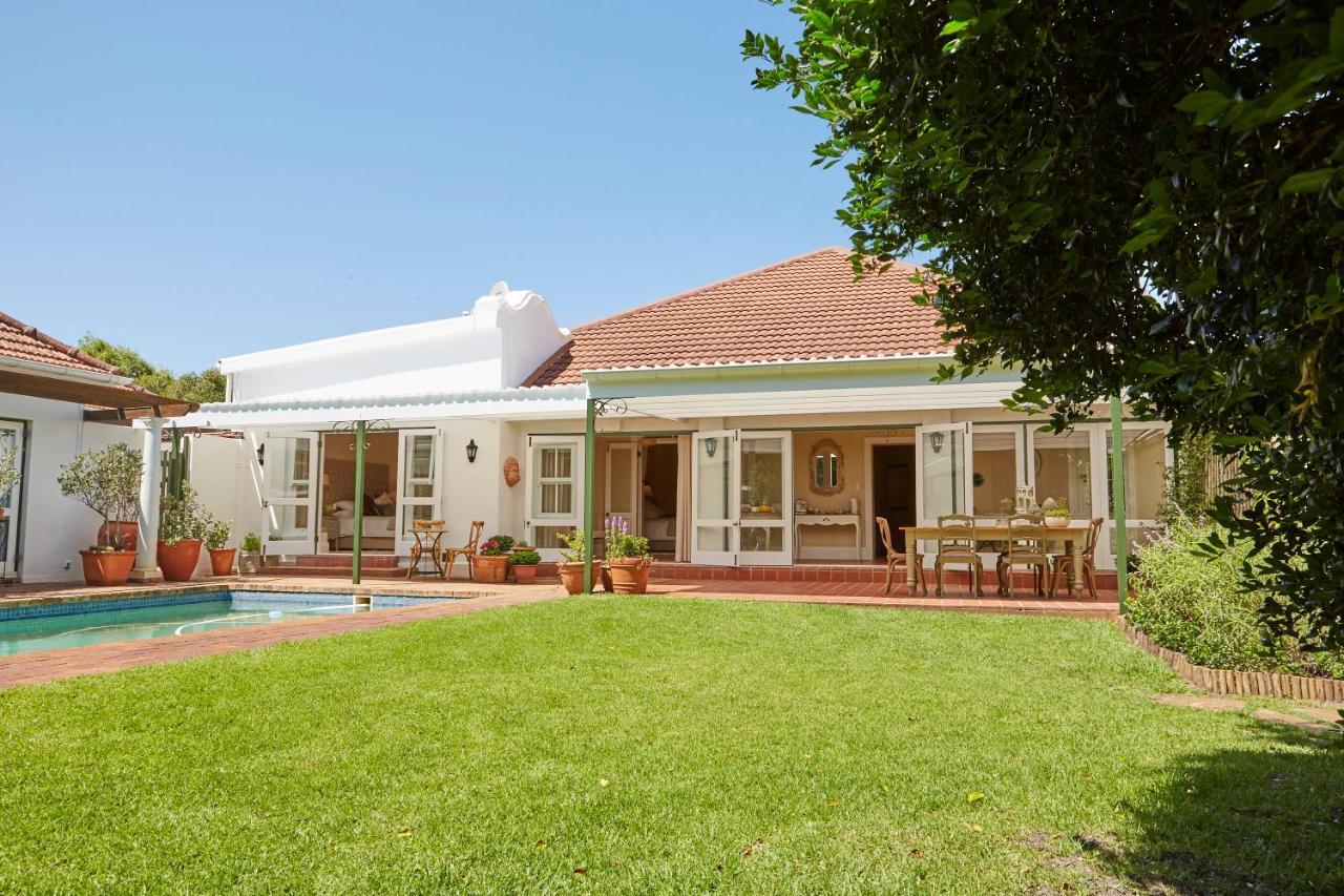 Bed & Breakfast Puccini Cape Town